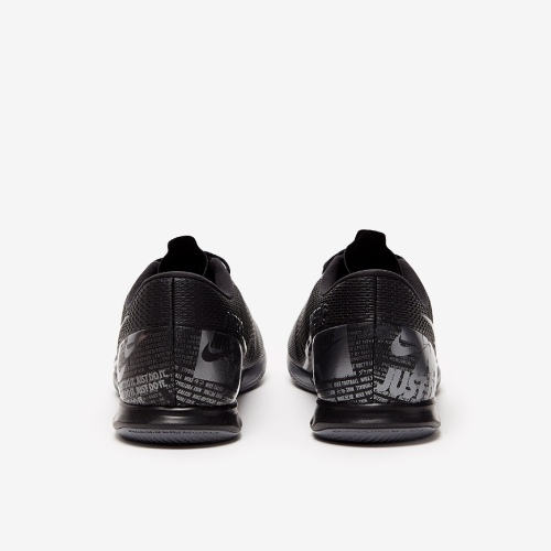 کفش فوتسال نایک مرکوریال وپور 13 آکادمی مشکی NIKE MERCURIAL VAPOR 13 ACADEMY IC AT7993_001 