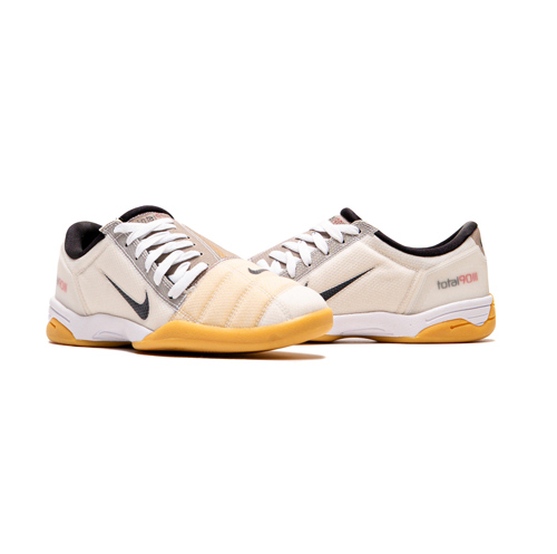 کفش فوتسال نایک توتال90 NIKE TOTAL90 IB8182-100